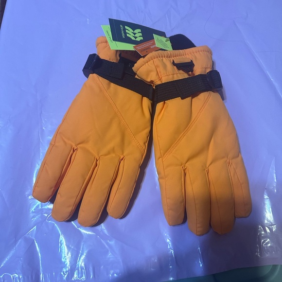 Orange Snow Sport Gloves 8-14 - Picture 1 of 3